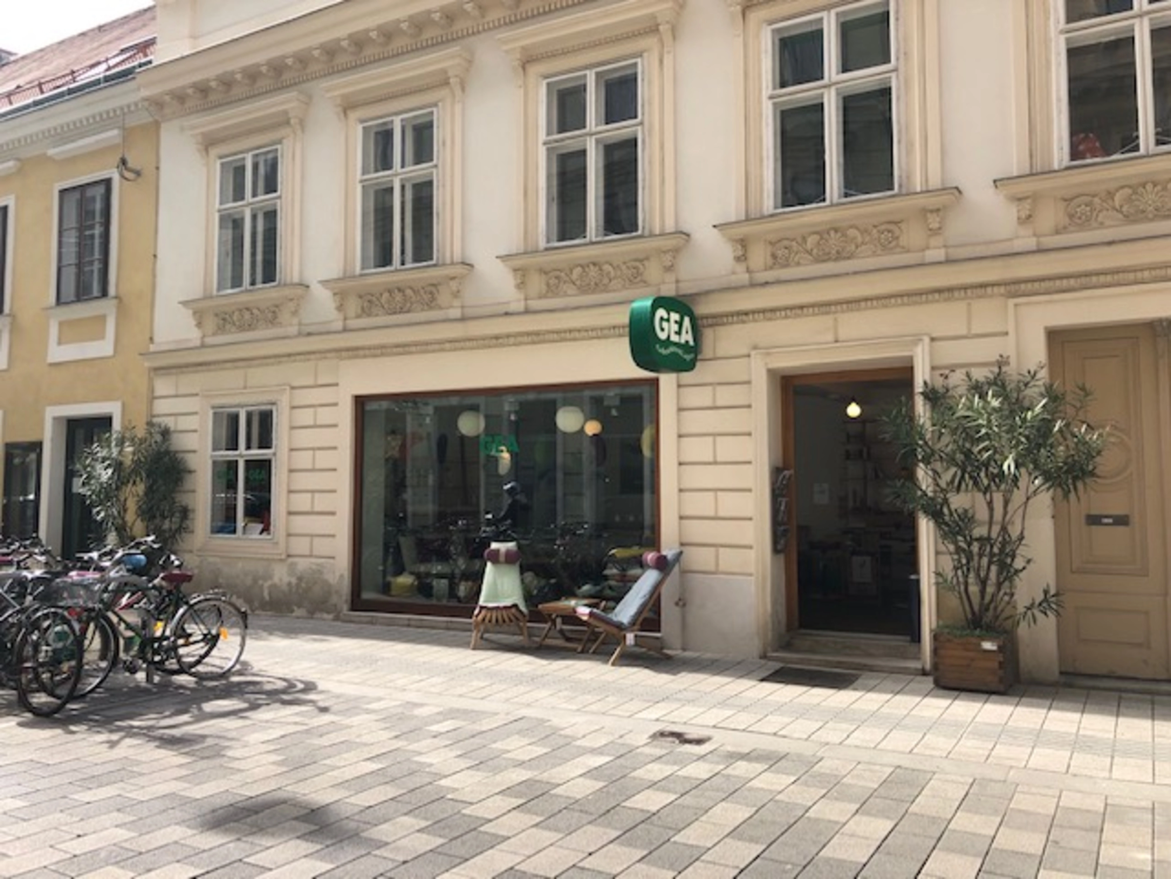 Foto vom Laden GEA Wien Lange Gasse 31 Möbel